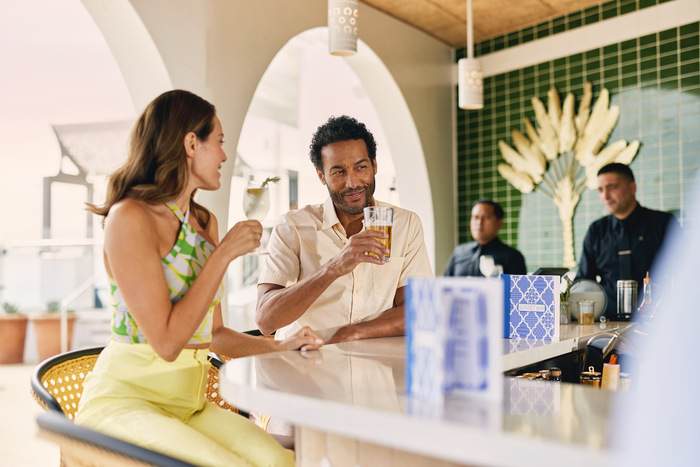 Celebrity Cruises, Celebrity Beyond, Sunset Bar 2 ©CEL.jpg